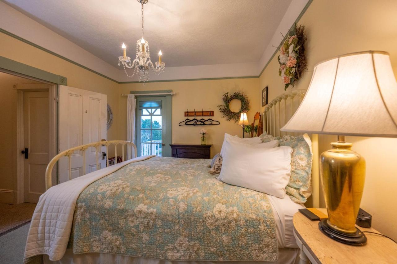 Clementine'S Guest House & Vacation Rentals Astoria Zewnętrze zdjęcie