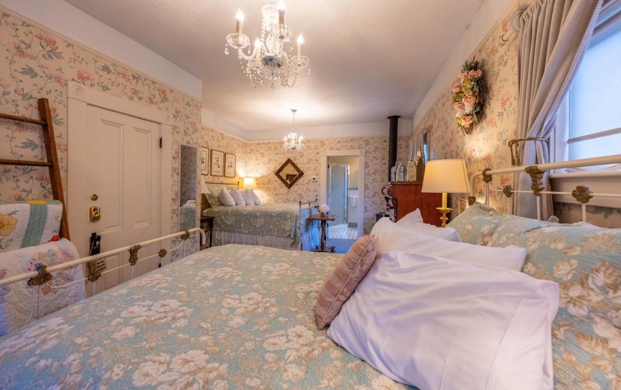 Clementine'S Guest House & Vacation Rentals Astoria Zewnętrze zdjęcie